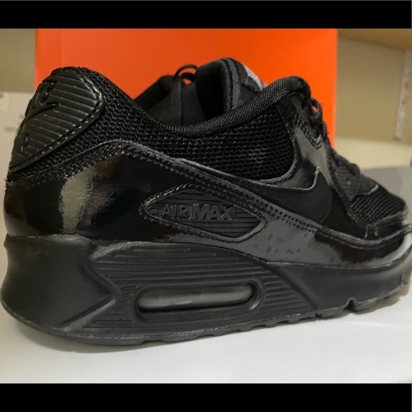 Sold - Picture 4 of 12